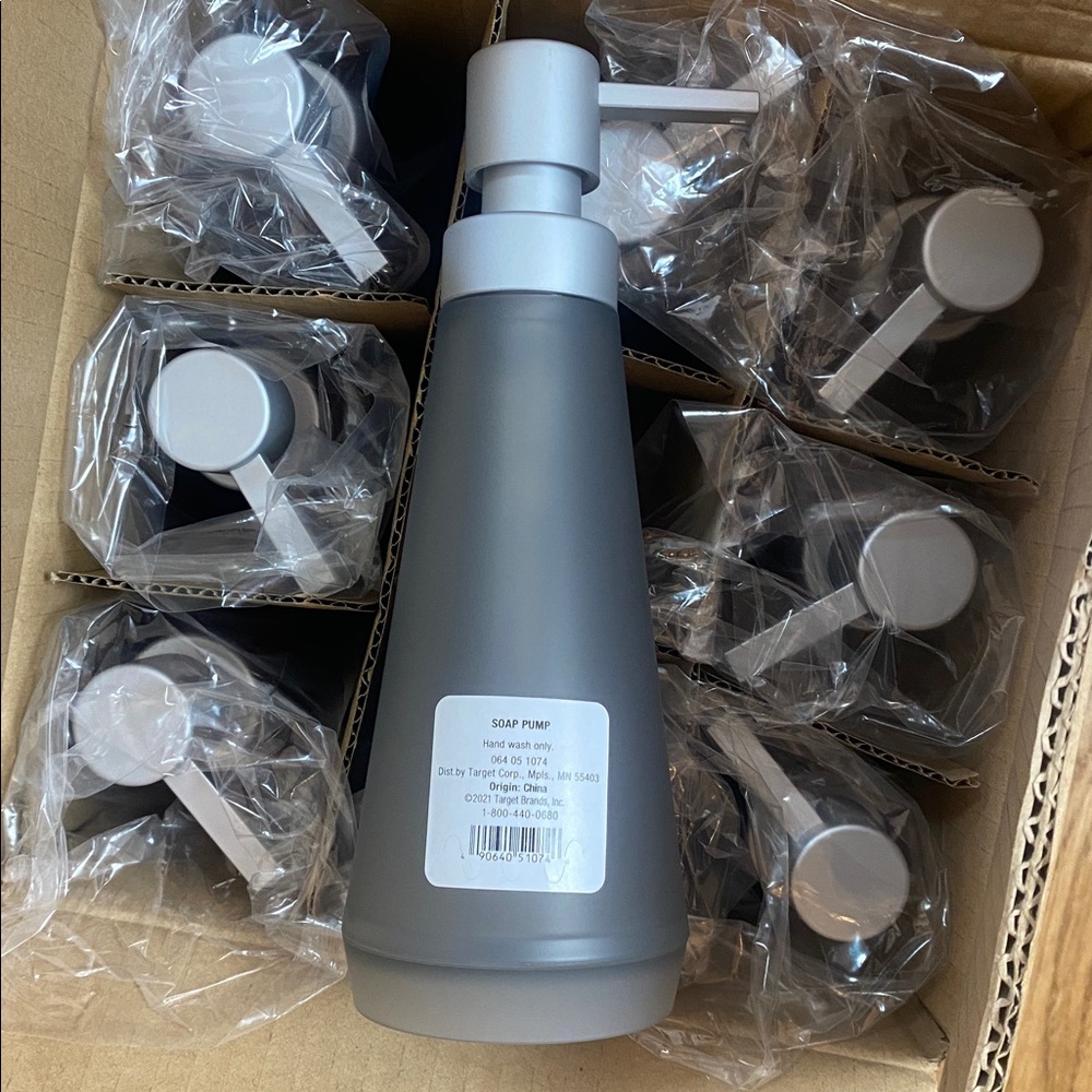 Frosted Soap Pump Dispenser Bottle Set of 9 Brand New in Box - Picture 2 of 3